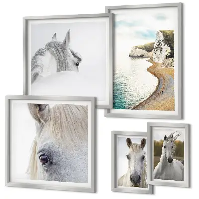 Set de tablouri decorative pentru perete cu cai pe plajă în stil minimalist