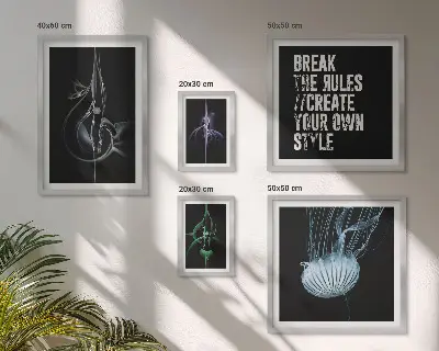Poliptic înrămat cu motive creative abstracte