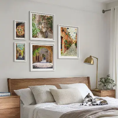 Set de tablouri decorative de perete cu străzi fermecătoare și preparate italienești