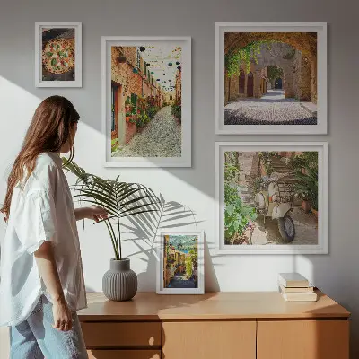 Set de tablouri decorative de perete cu străzi fermecătoare și preparate italienești