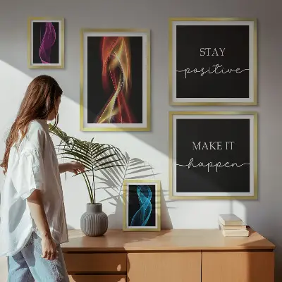 Tablou poliptic înrămat cu citate, modele de lumină și inspirații