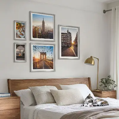 Set tablouri decorative de perete cu arhitectură urbană fermecătoare