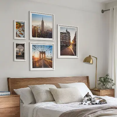Set tablouri decorative de perete cu arhitectură urbană fermecătoare