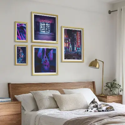 Set tablouri decorative pentru perete peisaj urban nocturn cu neon