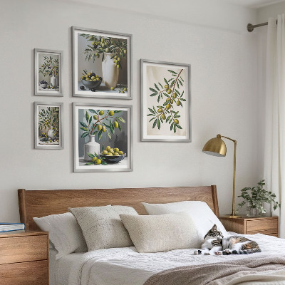Decorațiune de perete set tablouri Accente de măsliniu într-un interior rustic