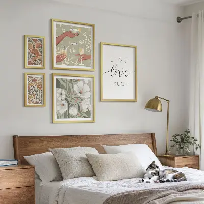 Set de tablouri decorative pentru perete cu sloganuri elegante și grafică florală
