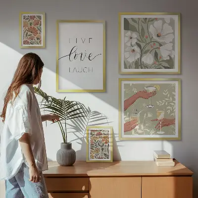 Set de tablouri decorative pentru perete cu sloganuri elegante și grafică florală