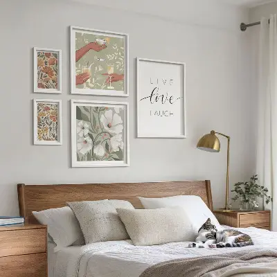 Set de tablouri decorative pentru perete cu sloganuri elegante și grafică florală