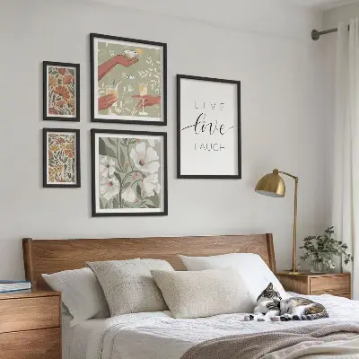 Set de tablouri decorative pentru perete cu sloganuri elegante și grafică florală