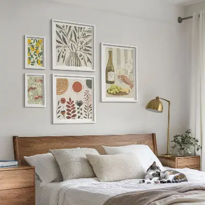 Decorațiuni elegante pentru vin polyptic înrămat