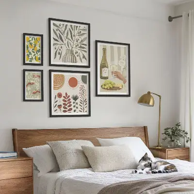 Decorațiuni elegante pentru vin polyptic înrămat