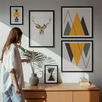 Tablou înrămat cu motive colorate în stil boho