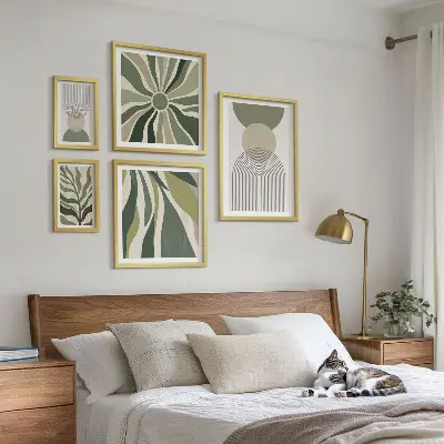 Tablou poliptic înrămat cu model de abstracțiuni elegante în nuanțe de verdeață