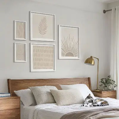 Polyptic înrămat cu decorațiuni elegante și geometrie naturală