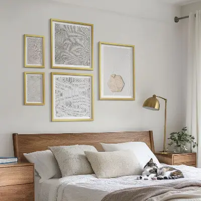 Poliptic înrămat cu texturi nisipoase în stil boho ușor