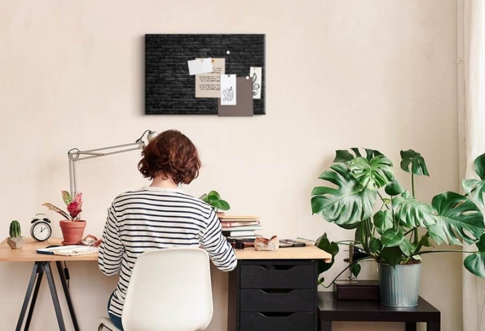 ce să atârne deasupra biroului tău