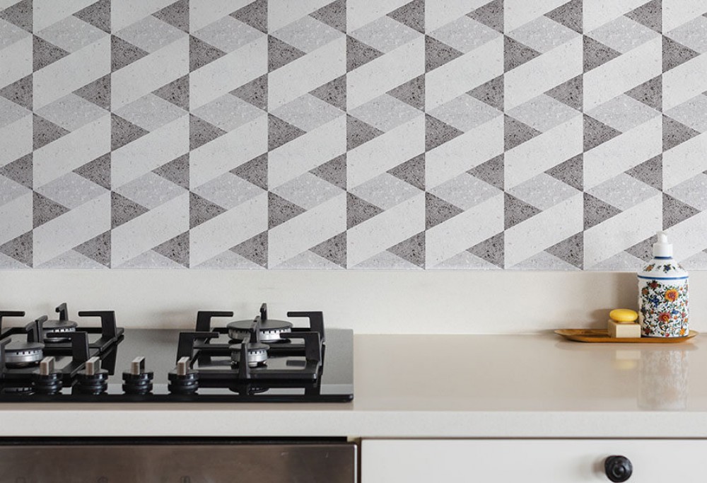 Peretele din bucătărie fără renovare